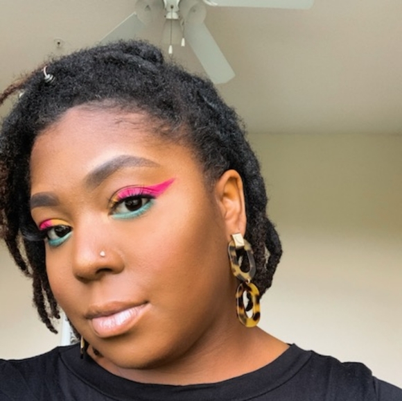 RESIN LINK EARRINGS - Picture 5 of 5